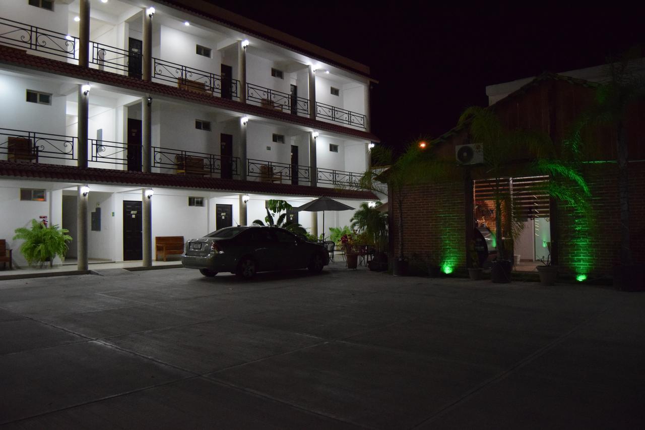 Hotel Real Primaveras เอสการ์เซกา ภายนอก รูปภาพ
